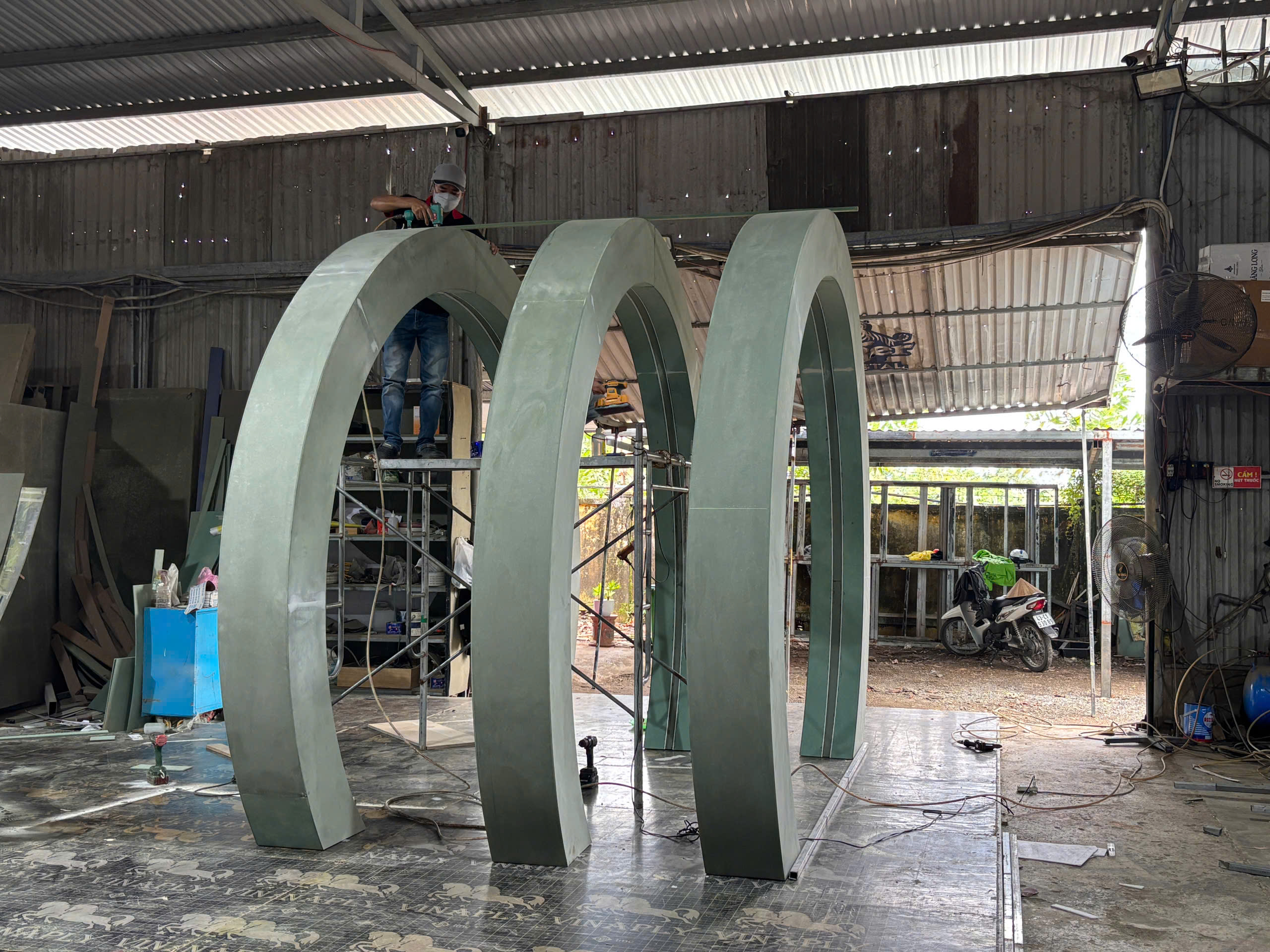 TUYỂN DỤNG THỢ MỘC SẢN XUẤT – THU NHẬP CAO